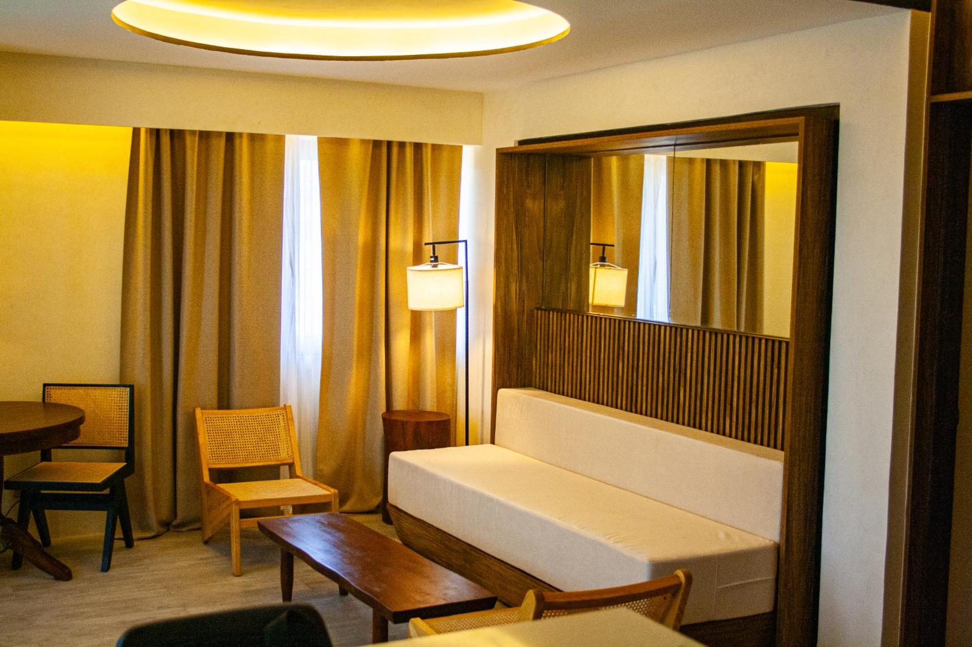דאס מריניאס Elijah Hotel מראה חיצוני תמונה